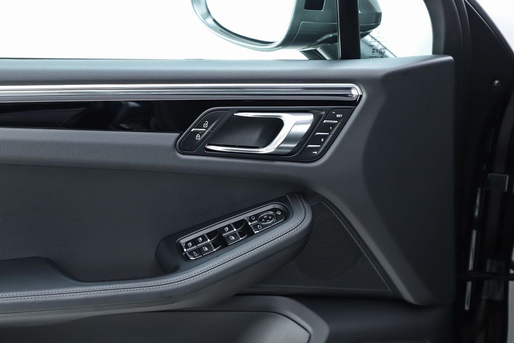 2026 Porsche Macan T