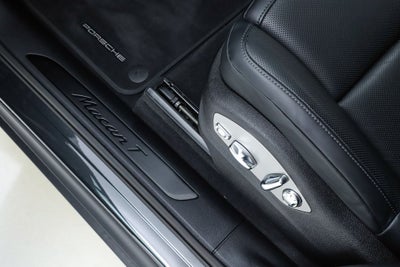 2026 Porsche Macan T