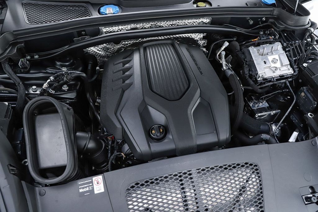 2026 Porsche Macan T