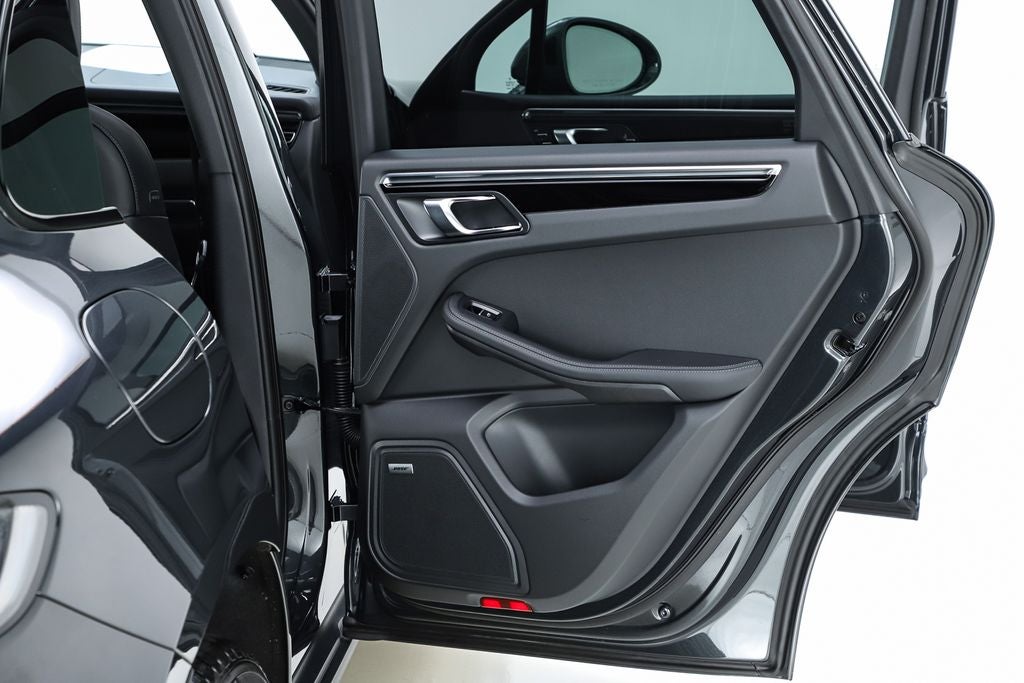 2026 Porsche Macan T