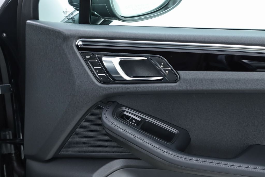 2026 Porsche Macan T
