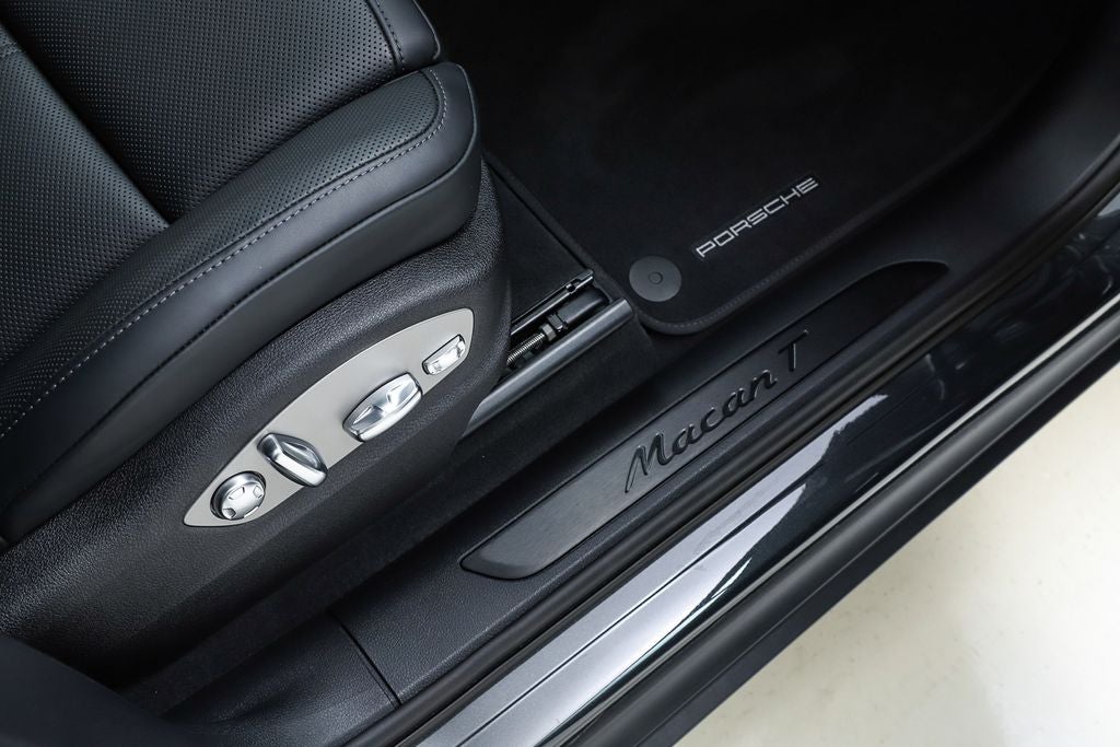 2026 Porsche Macan T