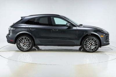 2026 Porsche Macan Base