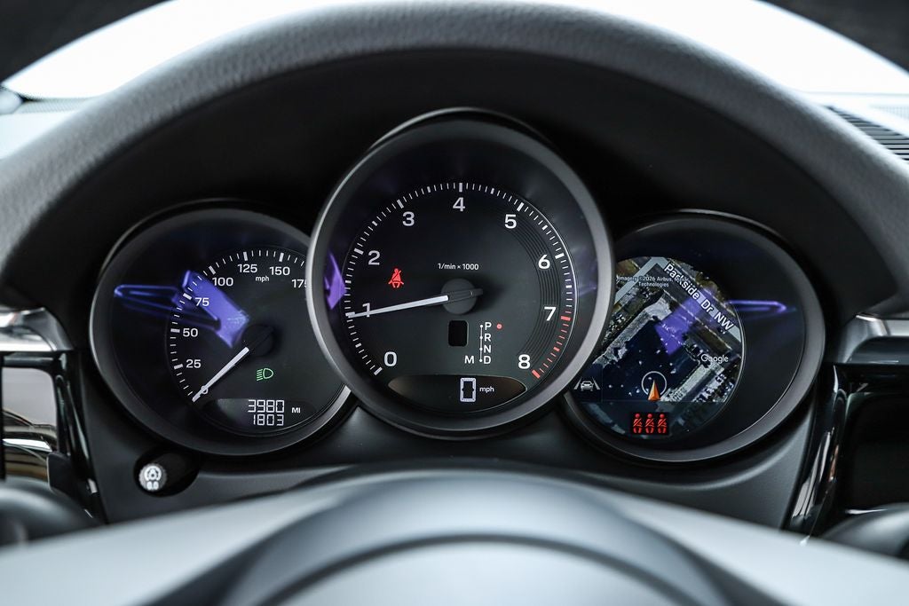 2026 Porsche Macan Base