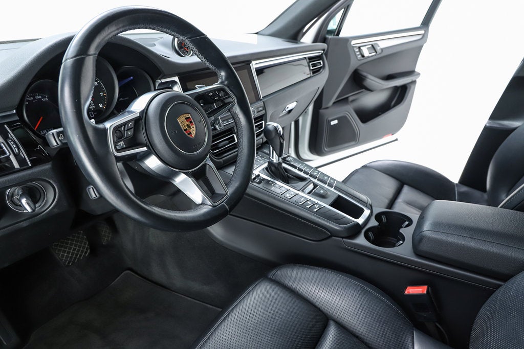 2020 Porsche Macan Base