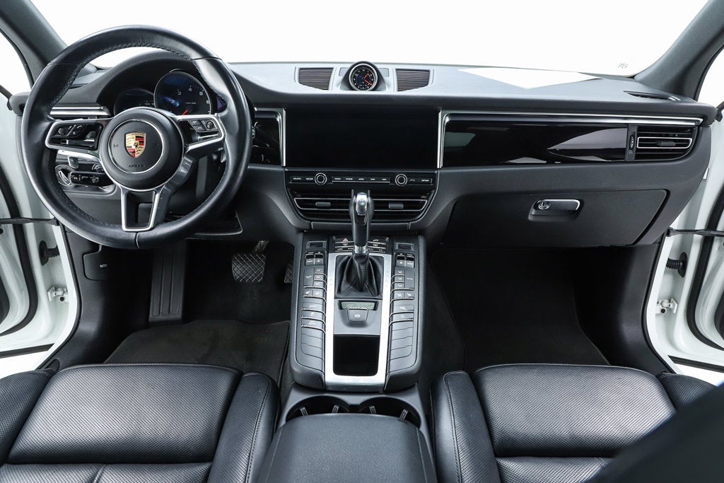 2020 Porsche Macan Base