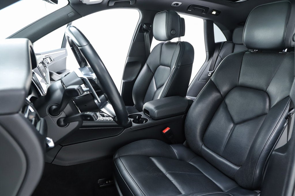 2020 Porsche Macan Base