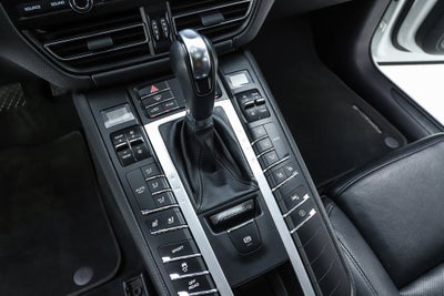 2020 Porsche Macan Base