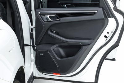 2020 Porsche Macan Base
