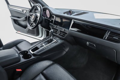 2020 Porsche Macan Base