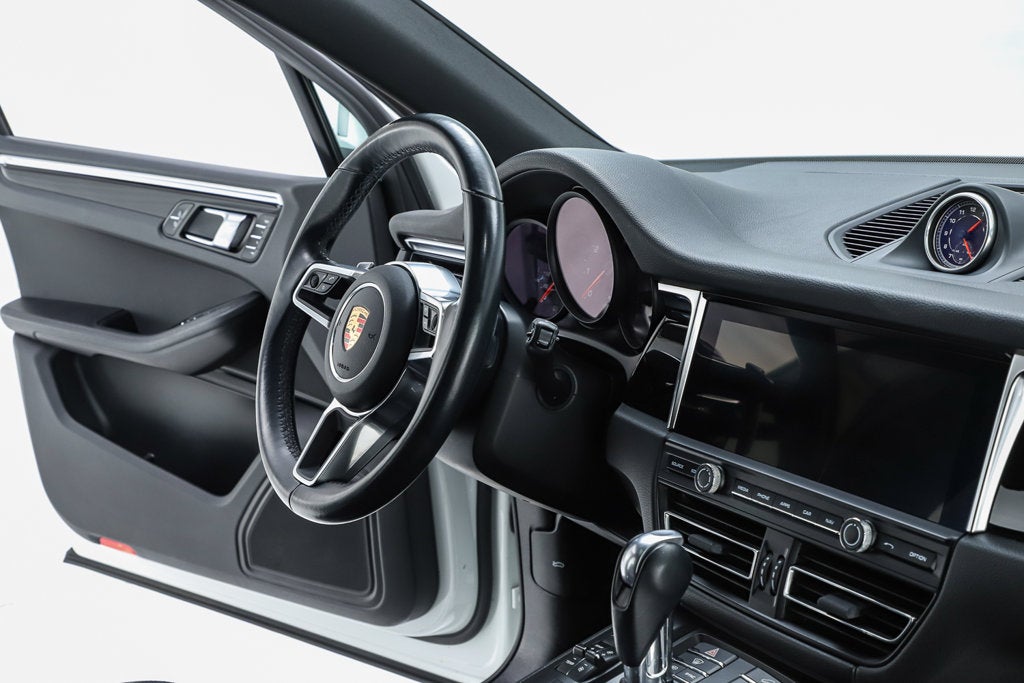 2020 Porsche Macan Base