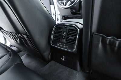 2020 Porsche Macan Base