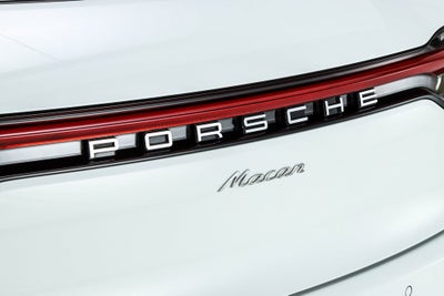 2021 Porsche Macan Base