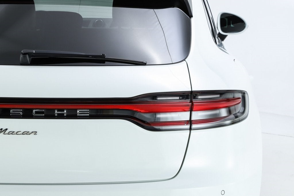 2021 Porsche Macan Base
