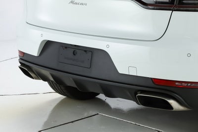 2021 Porsche Macan Base