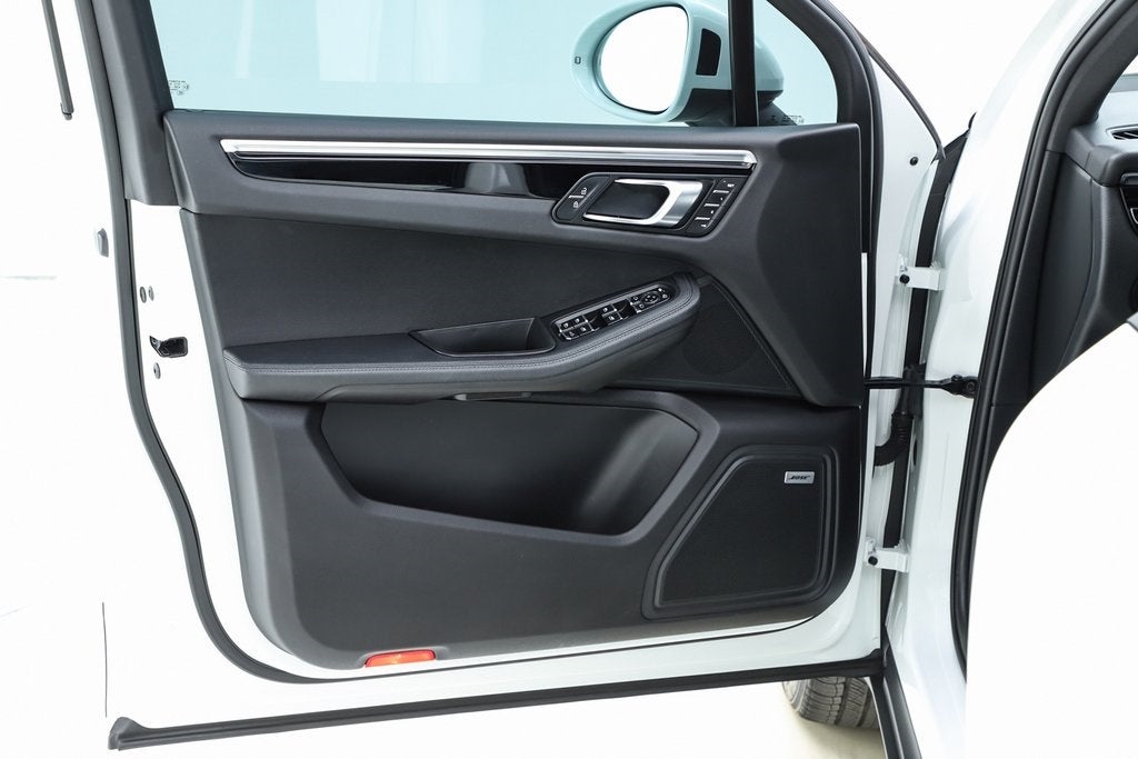 2021 Porsche Macan Base