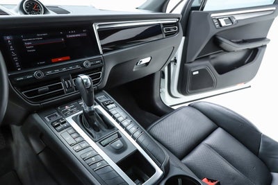 2021 Porsche Macan Base