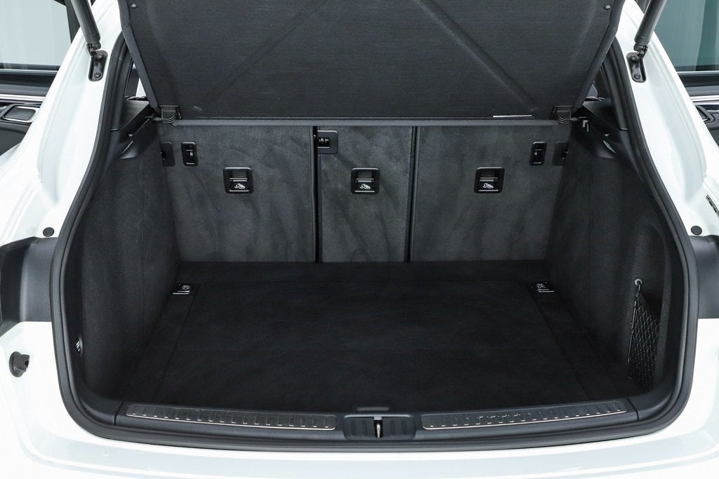 2021 Porsche Macan Base