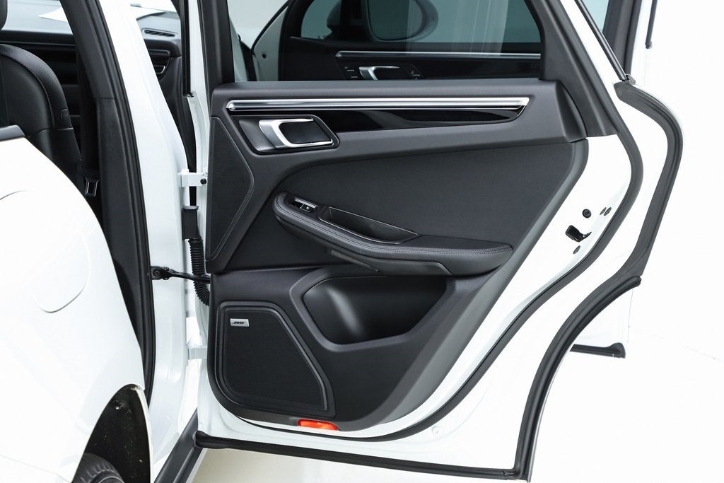 2021 Porsche Macan Base