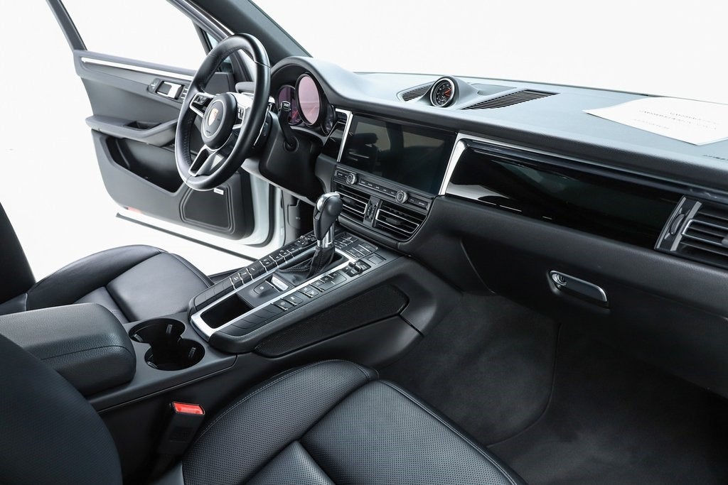2021 Porsche Macan Base