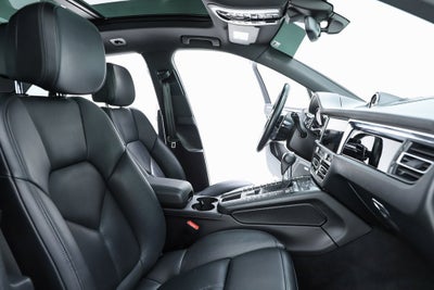 2021 Porsche Macan Base