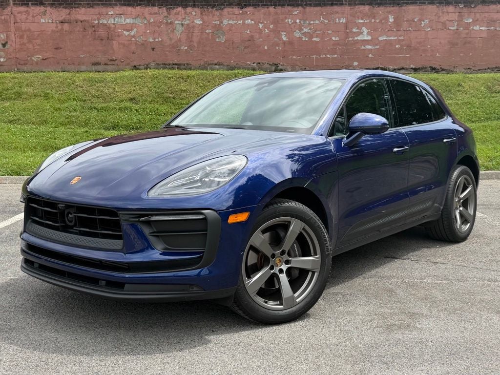2022 Porsche Macan Base