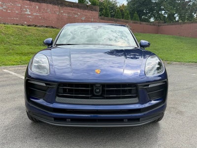 2022 Porsche Macan Base
