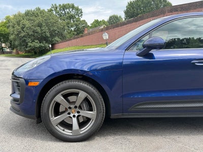 2022 Porsche Macan Base