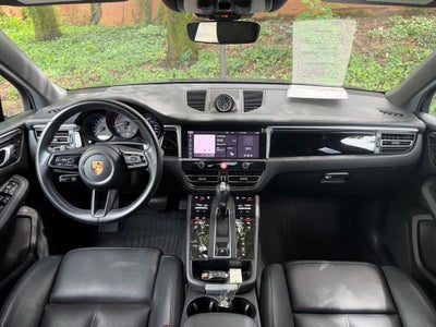 2022 Porsche Macan Base