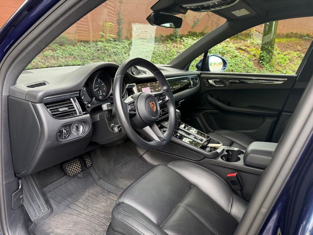 2022 Porsche Macan Base