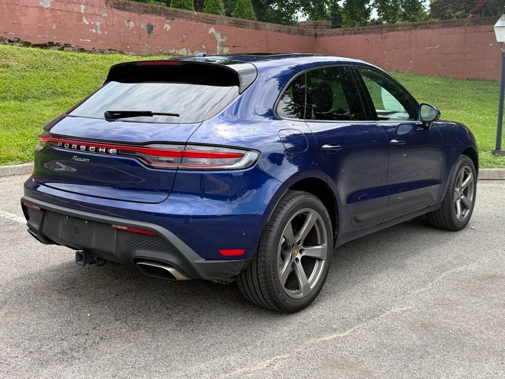 2022 Porsche Macan Base