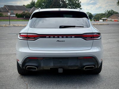 2025 Porsche Macan Base