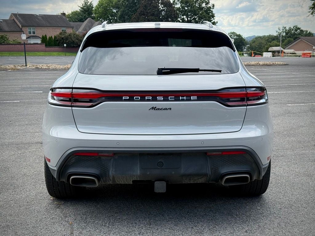 2025 Porsche Macan Base
