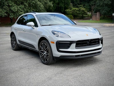 2025 Porsche Macan Base