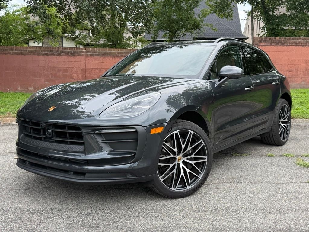 2026 Porsche Macan Base