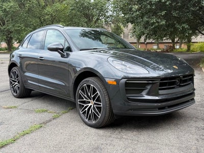 2026 Porsche Macan Base