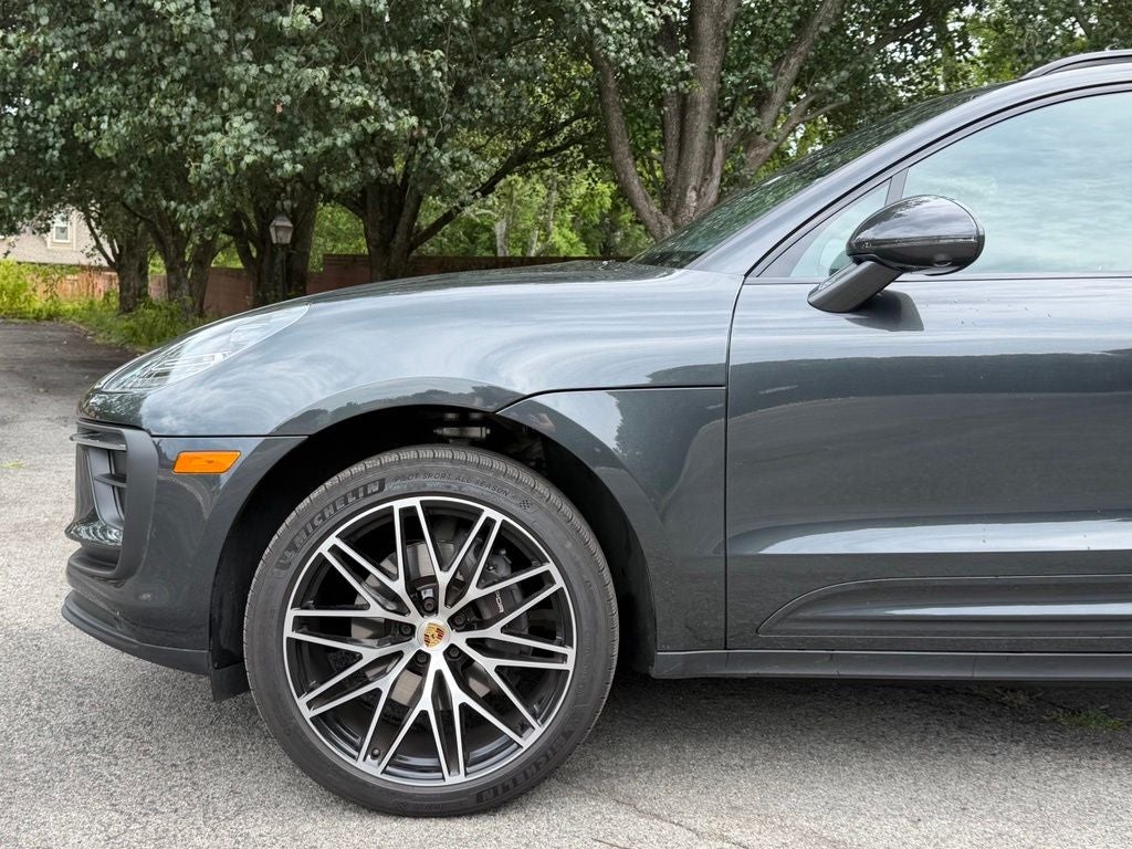 2026 Porsche Macan Base