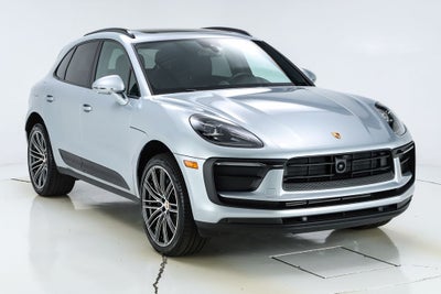 2026 Porsche Macan Base