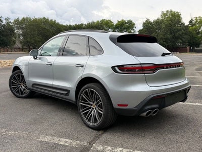 2026 Porsche Macan Base