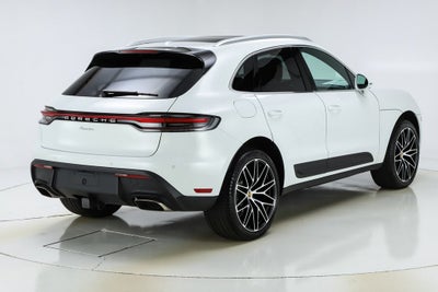 2025 Porsche Macan Base