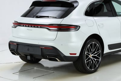 2025 Porsche Macan Base