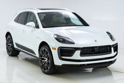 2025 Porsche Macan Base