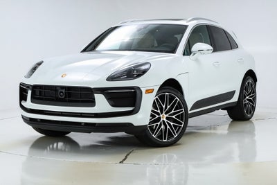 2025 Porsche Macan Base