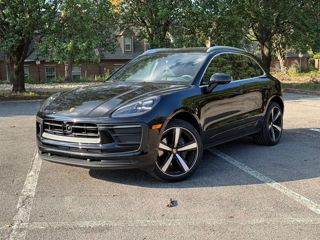 2026 Porsche Macan Base