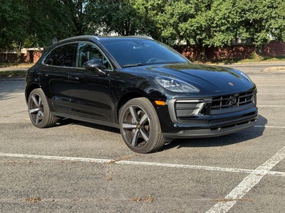 2026 Porsche Macan Base
