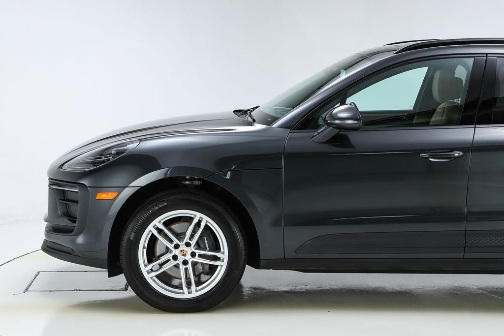 2022 Porsche Macan Base