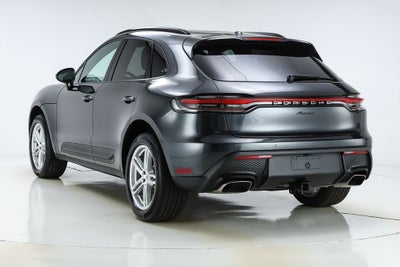 2022 Porsche Macan Base