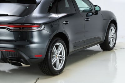 2022 Porsche Macan Base