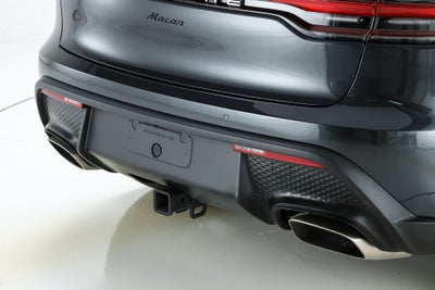 2022 Porsche Macan Base
