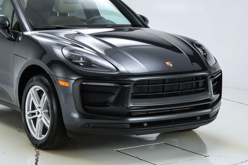 2022 Porsche Macan Base